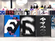 Blick in die Ausstellung der 100 besten Plakate. Die aktuelle Schau ist vom 5. bis zum 24. September an der St.Galler Schule für Gestaltung zu sehen. (Bild: PD)