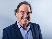 Der dreifache Oscarpreisträger Oliver Stone ist diesjähriger Jurypräsident des Internationalen Spielfilm Wettbewerbs am Zurich Film Festival. (Bild: Keystone/AP Invision/WILLY SANJUAN)
