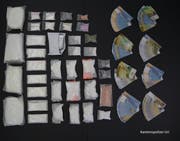 Die Polizei hat eine riesige Menge Bargeld und Betäubungsmittel sichergestellt. (Bild: Kantonspolizei Uri)