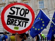 Mit einer beispiellosen Kraftprobe versuchen die Gegner eines ungeregelten EU-Austritts von Grossbritannien die Regierung in die Knie zu zwingen. (Bild: KEYSTONE/AP/KIRSTY WIGGLESWORTH)