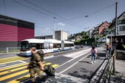 Bushaltestelle Steghof mit Blick dem Geissensteinring entlang. (Bild: Pius Amrein, Luzern, 30. August 2019)