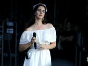US-Sängerin Lana Del Rey veröffentlicht mit «Norman Fucking Rockwell» ihr sechstes Studioalbum. (Bild: Keystone/EPA/HUGO MARIE)