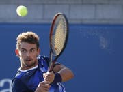 Meist in Rücklage: Henri Laaksonen war in der 2. Runde gegen Denis Shapovalov chancenlos (Bild: KEYSTONE/EPA/JUSTIN LANE)