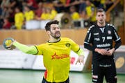 Severin Kaiser erzielt in Basel sieben Tor für St. Otmar. (Bild Urs Bucher)
