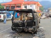 Indonesien hat 2500 Polizisten und Soldaten in die Unruheregion Papua geschickt, um dort andauernde Proteste für Selbstbestimmung zu kontrollieren.Die heftigen Proteste für Autonomie und gegen Polizeigewalt in den Provinzen Papua und Westpapua halten seit Mitte August an. (Bild: KEYSTONE/AP)