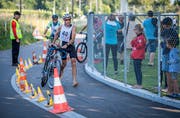Nach dem Schwimmen ist das Velofahren an der Reihe. (Bild: Reto Martin)