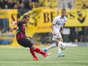 Raphaël Nuzzolo drückt ab. (Bild: KEYSTONE/JEAN-CHRISTOPHE BOTT)