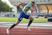 Nachdem Kariem Hussein eine Hürde touchiert, geht gar nichts mehr. (Bild: Keystone/Anthony Anex)