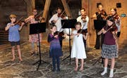 Die Akademieteilnehmer setzten den musikalischen Schlusspunkt hoch oben im Schloss. (Bild: Hanspeter Thurnherr)