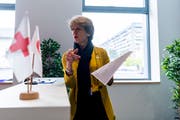 Annemarie Huber-Hotz war sehr engagiert; nicht nur beim SRK, auch bei Stiftungen und anderen Organisationen. (Bild: Martial Trezzini/Keystone, 2. Mai 2019)