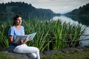 Der Rotsee spielt im Kinderbuch von Caroline Wüst eine wichtige Rolle. (Bild: Boris Bürgisser, Luzern 2. August 2019)