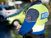 Eine Patrouille der Lausanner Gemeindepolizei konnte den Dieb auf der Flucht festnehmen. (Bild: KEYSTONE/LAURENT GILLIERON)