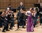 Eröffnet die Konzertreihe der Strings: Arabella Steinbacher bei einem früheren Konzert mit dem Orchester im KKL. (Bild: Roger Grütter)