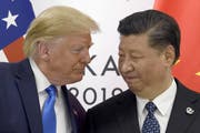 Da sah es noch nach Tauwetter aus: US-Präsident Donald Trump und Chinas Präsident Xi Jinping beim G-20-Gipfel in Osaka, Japan, Ende Juni. (Bild: AP Photo/Susan Walsh)