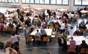 Was heisst für uns Lebensqualität in der Gemeinde Oberuzwil? Über 200 interessierte Einwohnerinnen und Einwohner diskutierten über ihre Bedürfnisse, Zukunftsvorstellungen und konkreten Ideen für das Zusammenleben. (Bild: PD)