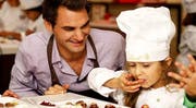 Mittlerweile isst Federer nicht mehr so viel «Schoggi». (Bild: Lindt)