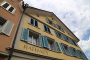 Fünf Kandidaten wollen die Nachfolge von Röbi Raths antreten und ins Thaler Gemeindehaus einziehen. (Bild: Jolanda Riedener)