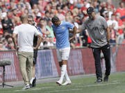 Humpelt verletzt vom Platz: Leroy Sané (Bild: key).