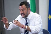 Rechtspopulist Salvini hofft auf einen Erfolg bei der nächsten Wahl. Nun kündigte er das Regierungsbündnis in Rom auf. (Bild: Keystone)