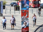 Wahlplakate in Potsdam im deutschen Bundesland Brandenburg, wo der AfD deutliche Gewinne vorhergesagt werden. (Bild: Keystone/EPA/FELIPE TRUEBA)