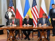 Polen, die Ukraine und die USA haben am Samstag ein Energie-Abkommen unterzeichnet und versuchen damit, die Ukraine weniger abhängig von russischen Energiequellen zu machen. (Bild: KEYSTONE/EPA PAP/PIOTR NOWAK)