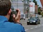 Die Polizei hat im Kanton St. Gallen einen Raser im Tempo-80-Bereich mit einer Geschwindigkeit von 151 km/h erwischt. (Bild: Kantonspolizei St. Gallen)