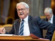 «Mediale Verwüstung verhindert»: Der Freiburger CVP-Ständerat Beat Vonlanthen in der Ratsdebatte zu Vorstössen zu den Standorten der SRG. (Bild: KEYSTONE/ANTHONY ANEX)