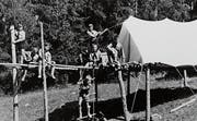 Eine Impression aus der Geschichte der Pfadi Kanton Zug: Die Abteilung St.Michael 1961 beim Sommerlager in Lavin GR. (Bild: Pfadiarchiv Zug)
