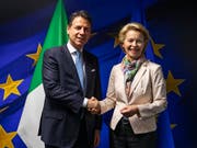 Bei seinem ersten Besuch in Brüssel an der Spitze der neuen Regierung aus Fünf-Sterne-Bewegung und sozialdemokratischer PD wurde Italiens Premierminister Giuseppe Conte von der designierten EU-Kommissionspräsidentin Ursula von der Leyen empfangen. (Bild: KEYSTONE/AP Pool/FRANCISCO SECO)