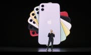 Das iPhone 11 gibt es in sechs Farben, darunter Grün. (Bild: EPA)