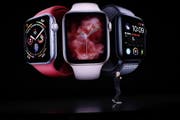 Der Always-on-Bildschirm gehört zu den unerwarteten Neuerungen der Apple Watch Series 5. (Bild: EPA)