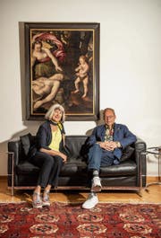 Zusammen sind sie 157 Jahre alt: Das Autorenduo Helga S. Giger und Peter Gross. (Bild: Carmen Wüest)
