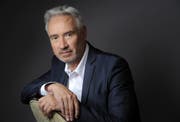 Roland Emmerich stellt seinen Film «Midway» vor. (Bild: Keystone)