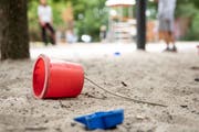 Der Kita-Betreuer machte von den Buben «sexuell motivierte» Bilder und stellte diese ins Darknet. (Getty Images)