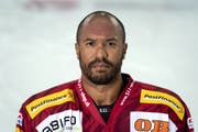Nach den Rapperswil-Jona Lakers, dem EV Zug und dem EHC Biel sind die SCL Tigers der vierte NL-Klub für Robbie Earl. Zudem hat er auch schon für den HC Davos gespielt - am Spengler Cup. (Bild: Keystone)
