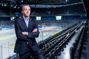 Patrick Lengwiler: «Wir werden mit der Stadt als Eigentümerin auch über die Bossard-Arena reden müssen.» Bild: Boris Bürgisser (Zug, 3. September 2019)