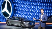 Ola Källenius präsentiert die Zukunftsstudie Vision Mercedes EQS. Bild: zvg