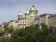Mit einem Massnahmenpaket will der Bundesrat den Bundeshaushalt entlasten. Die wichtigste Massnahme: Die Einlage in den Bahninfrastrukturfonds soll langsamer wachsen. (Bild: KEYSTONE/PETER KLAUNZER)
