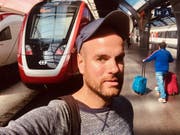 watson-Reporter Adrian Müller auf Testfahrt mit dem FV-Dosto. (Bild: watson)