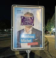 Die Beschriftungen wurden auf den meisten Plakaten bereits entfernt. Bild: PD