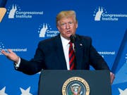 Nach den Drohnenangriffen auf zwei Ölanlagen in Saudi-Arabien hat US-Präsident Donald Trump am Sonntag die Freigabe von Erdöl aus den US-Reserven genehmigt. (Bild: KEYSTONE/FR159526 AP/JOSE LUIS MAGANA)