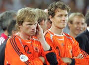 Kahn verärgert, Lehmann erfreut: 2006 besetzte Lehmann (rechts) das deutsche Tor - bis auf eine Partie. (Bild: Keystone)