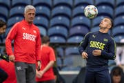 Ein Trainer und sein Problemfall: Vladimir Petkovic besucht nun Xherdan Shaqiri in Liverpool. (Bild: Freshfocus)