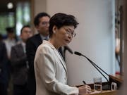 Hongkongs Regierungschefin Carrie Lam will ab kommender Woche mit einem öffentlichen Dialog die seit Monaten andauernden Proteste der Demokratiebewegung in den Griff bekommen. (Bild: KEYSTONE/EPA/JEROME FAVRE)