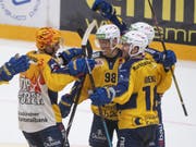 Auswärtssieg gegen Lugano: Die Davoser dürfen sich zu Recht freuen (Bild: KEYSTONE/TI-PRESS/PABLO GIANINAZZI)