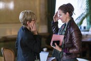 Nationalrätin Verena Herzog diskutiert nicht nur mit Parlamentariern im Bundeshaus, sondern auch mit Externen. (KEYSTONE/Alessandro della Valle)