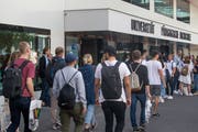 Es ist Semesterbeginn: Nun strömen die Studentinnen und Studenten wieder an die Universität oder die Hochschulen (Bild: Boris Bürgisser, Luzern, 16. September 2019)