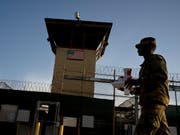 Das US-Gefangenenlager Guantánamo ist nach einer Berechnung der «New York Times» das wohl teuerste Gefängnis der Geschichte. Die Kosten für die Unterbringung der zuletzt 40 Insassen lagen 2018 bei über 540 Millionen US-Dollar. Das entspricht rund 13 Millionen Dollar pro Häftling. (Bild: KEYSTONE/AP/RAMON ESPINOSA)