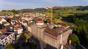 Luftbild der Baustelle im Juni: Die Hauptkuppel erstrahlt bereits in neuem Glanz. (Bild: PD/Kloster Menzingen)