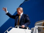US-Präsident Donald Trump hat am Dienstag (Ortszeit) einige Namen von Personen genannt, die als Nachfolger für John Bolton auf den Posten des US-Sicherheitsberaters in Frage kommen. (Bild: KEYSTONE/AP/EVAN VUCCI)